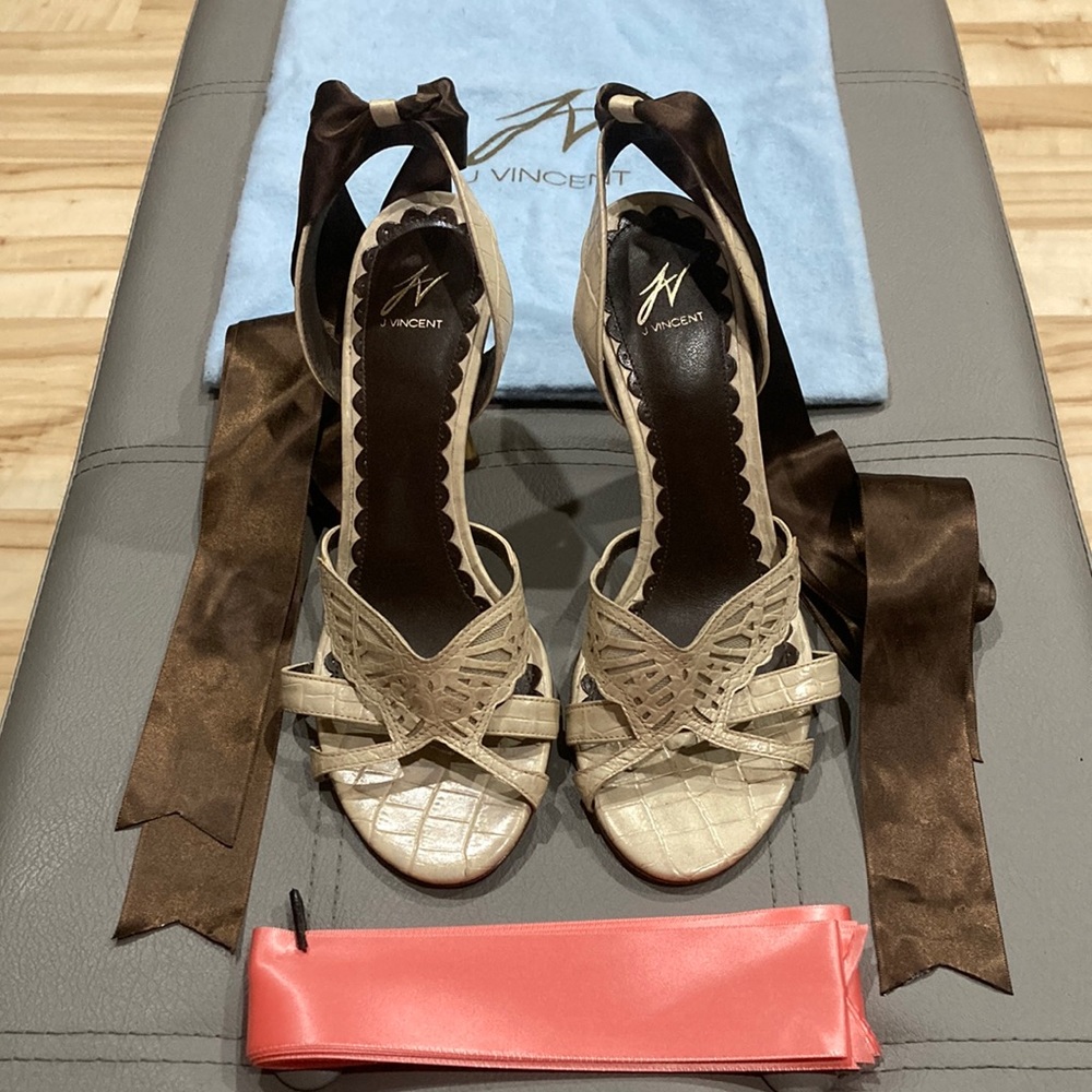 J.VINCENT Reptile Textured Leather Sandals